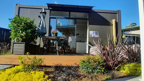 Pod Bach On Tweed - Accommodation New Zealand 1