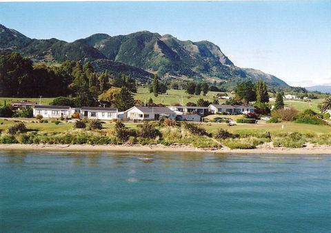 Pohara Beachfront Motel - Accommodation New Zealand 0