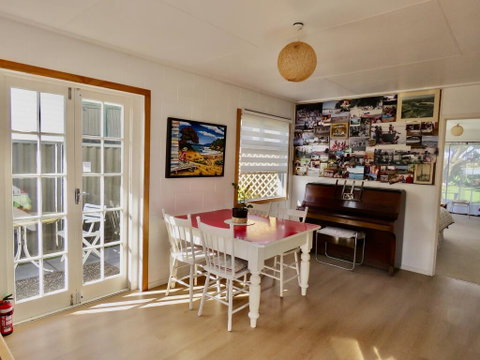 Pohutukawa Bach - Accommodation New Zealand 0