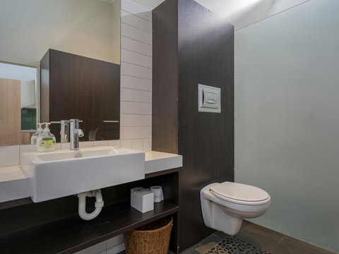 Port Break - Central Whangamata Apartment - Accommodation New Zealand 1