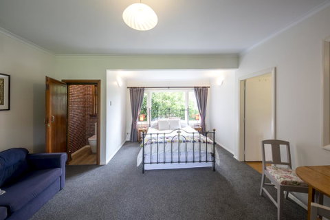 Post Office Cottage - Self Catering, Escape To The Country - Accommodation New Zealand 1
