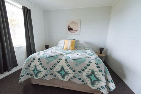 Pounawea Waterfront Motels - Accommodation New Zealand 0