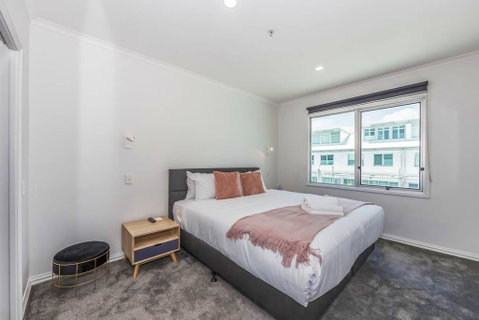 Princes Wharf - Superb Waterfront Penthouse - Accommodation New Zealand 3