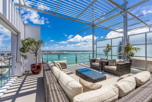 Princes Wharf - Superb Waterfront Penthouse