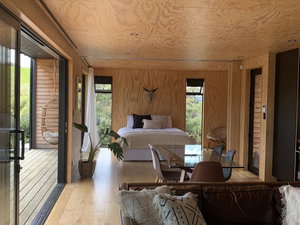 Private modern Bach by the beach