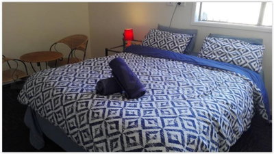 Private Room & Bathroom With A Cozy Queen Bed