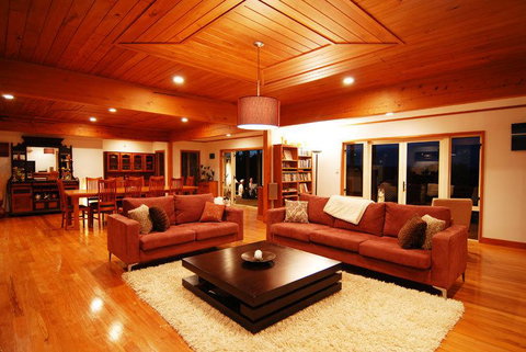 Puketotara Lodge - Accommodation New Zealand 1