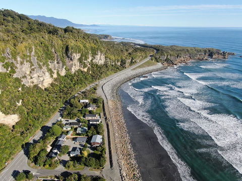Punakaiki Beachfront Motels - Accommodation New Zealand 0