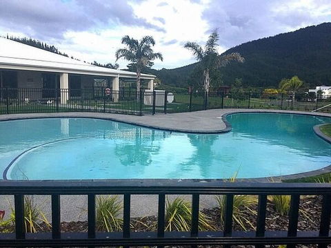 Putt It At Pauanui - Pauanui Holiday Home - Accommodation New Zealand 0