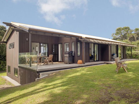 Quails Run - Kuaotunu Beachfront Holiday Home - Accommodation New Zealand 1