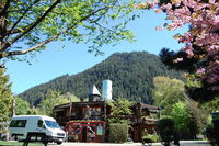 Queenstown Holiday Park  Motels Creeksyde