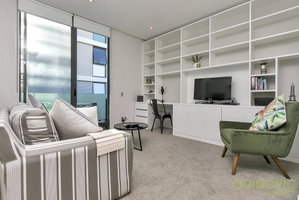 QV Refined Viaduct Apartment 879