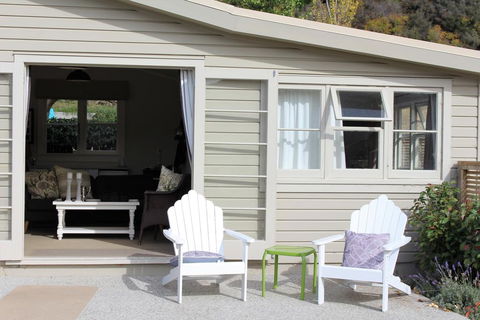 Rabbit Wardens Cottage - Accommodation New Zealand 0