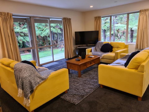 Rainforest Retreat - Accommodation New Zealand 3