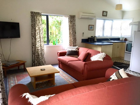 Rakinui Cottage - Accommodation New Zealand 1