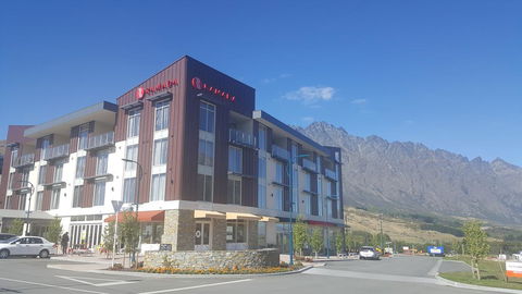 Ramada Suites By Wyndham Queenstown Remarkables Park - Accommodation New Zealand 1