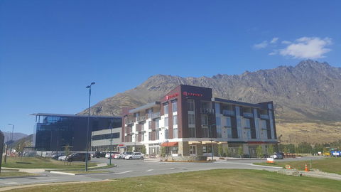 Ramada Suites By Wyndham Queenstown Remarkables Park - Accommodation New Zealand 2