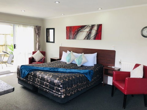 Red Rock Thermal Motel - Mineral Pool - Accommodation New Zealand 2