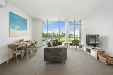 Relax Harbourside Taupo - Accommodation New Zealand 0
