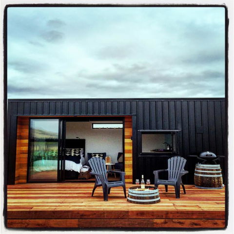 Romantic Vineyard Getaway - Accommodation New Zealand 3