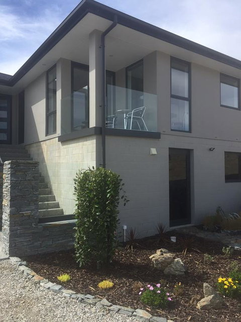 Rose Bern - Accommodation New Zealand 0