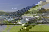 Picton Beachcomber Inn