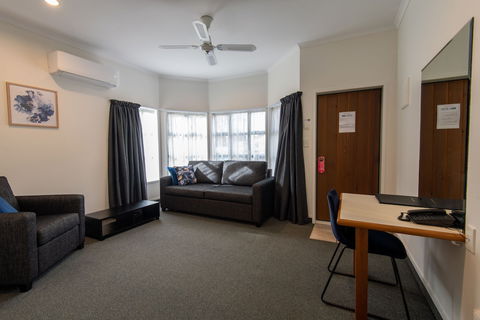 Cambridge Mews - Accommodation New Zealand 5
