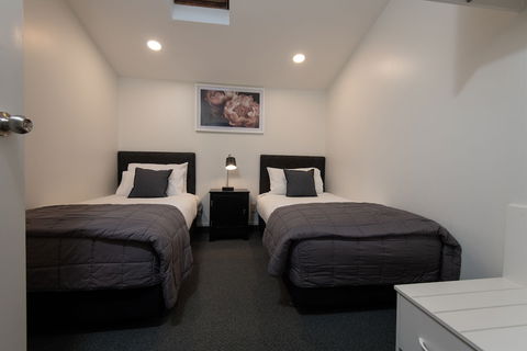Cambridge Mews - Accommodation New Zealand 6