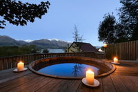 Kinloch Wilderness Retreat