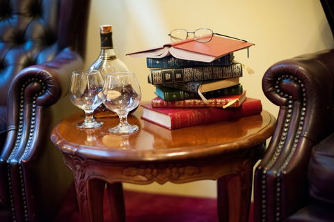 The County Hotel - Accommodation New Zealand 1