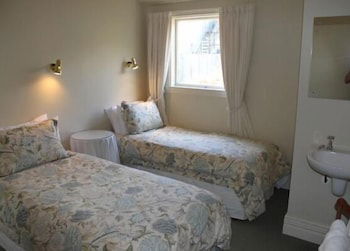 Akaroa Village Inn - Accommodation New Zealand 4