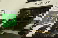 DeLorenzo's Studio Apartments