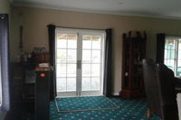 White Horse Farmstay B  B