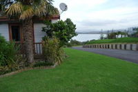 B  B on Puriri