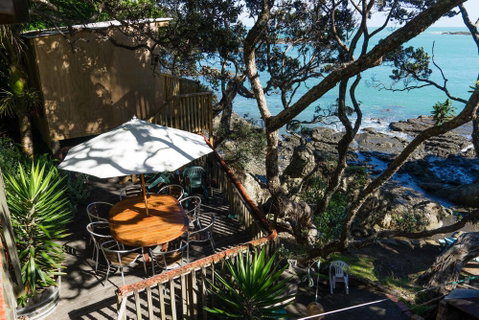 Maraehako Bay Retreat - Accommodation New Zealand 6