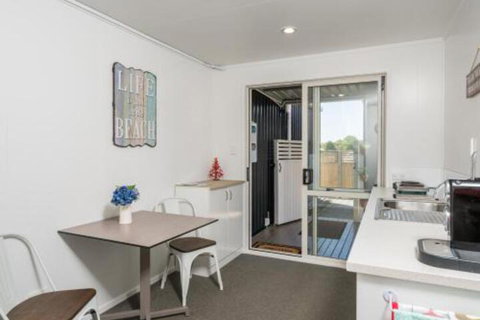 Retreat On Longview - Accommodation New Zealand 4