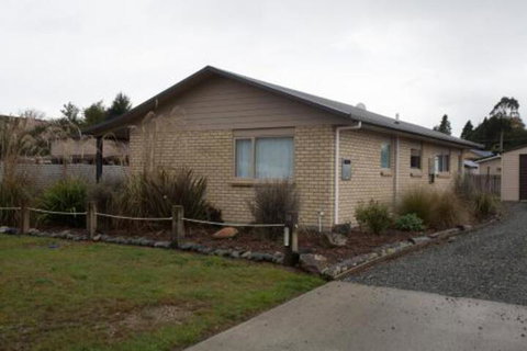 Motu Cottage - Accommodation New Zealand 0
