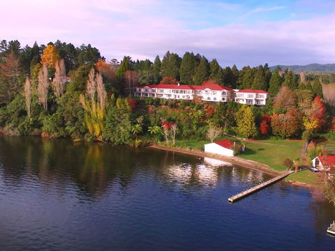 Moose Lodge Estate - Accommodation New Zealand 0