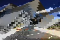 Marakura Deluxe Motels