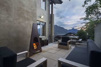 Central Queenstown Views - Accommodation New Zealand 2
