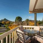 5 oclock Somewhere Tairua Holiday Home