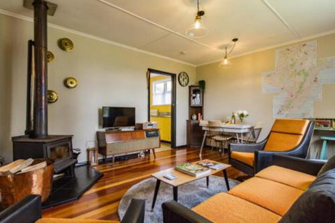 Midway On Miro Ohakune Holiday Home - Accommodation New Zealand 0