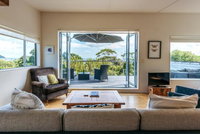 Alisons Place Onetangi Holiday Home