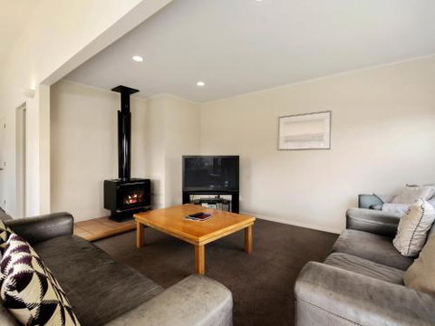 Downtown Wanaka Wanaka Holiday Home - Accommodation New Zealand 0
