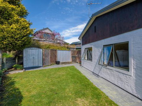 Downtown Wanaka Wanaka Holiday Home - Accommodation New Zealand 3