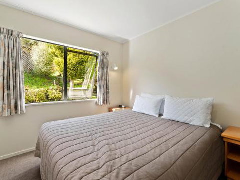 Downtown Wanaka Wanaka Holiday Home - Accommodation New Zealand 5