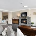 Lakefront Luxury 912 The Beacon Three Bedroom