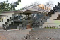 5b Torquay Tce