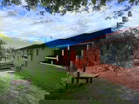103 Chalet Cres