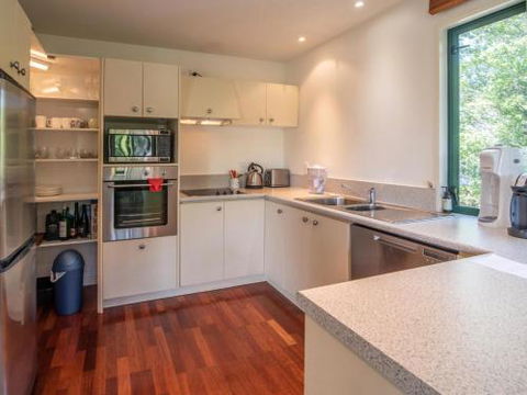 Jolie Akaroa Holiday Home - Accommodation New Zealand 2